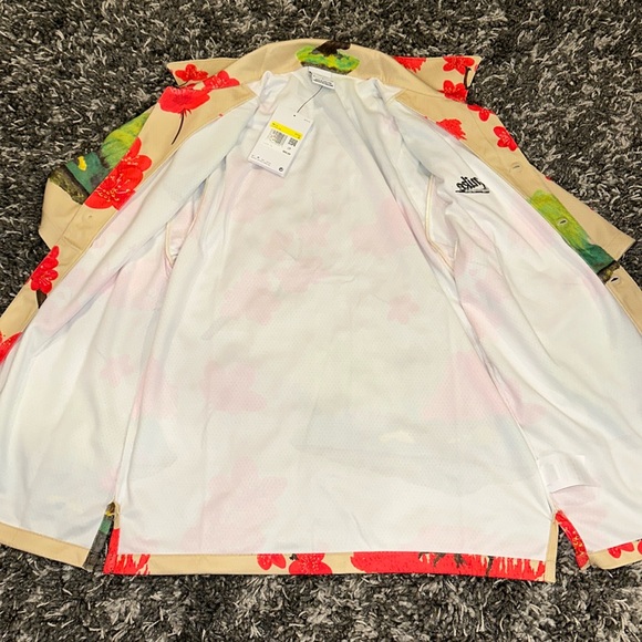New NIKE Sportswear Dri-Fit Cherry Blossom Button Up Shirt jersey style - Picture 12 of 16